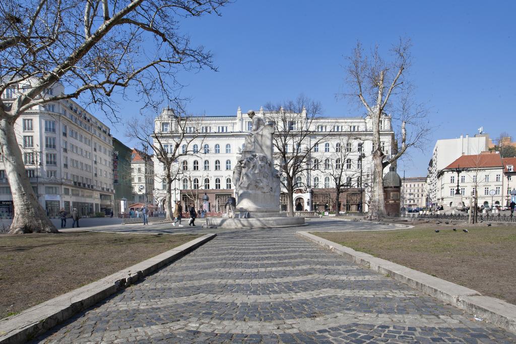 Diana Apartment On Vaci Utca Budapest Extérieur photo