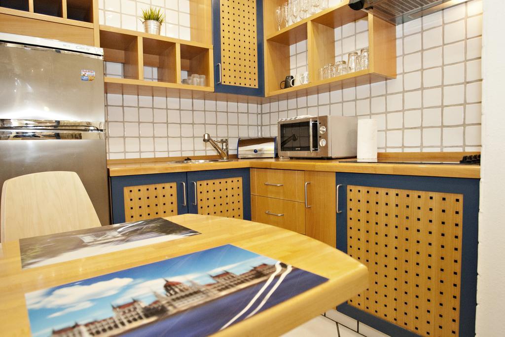 Diana Apartment On Vaci Utca Budapest Extérieur photo